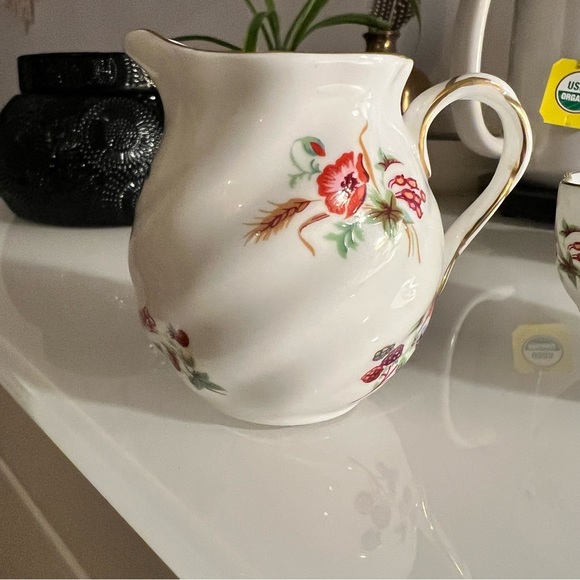 Vintage Coalport Individual Creamer and Open Sugar Bowl - Picture 10 of 13